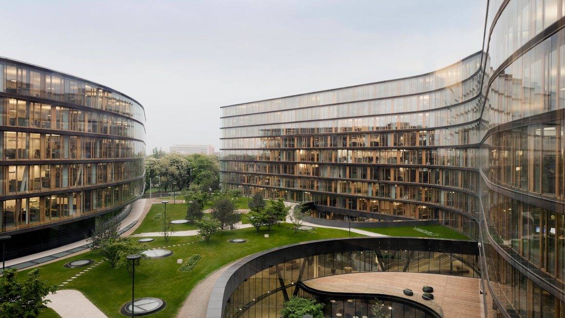 [06] THE ERSTE CAMPUS